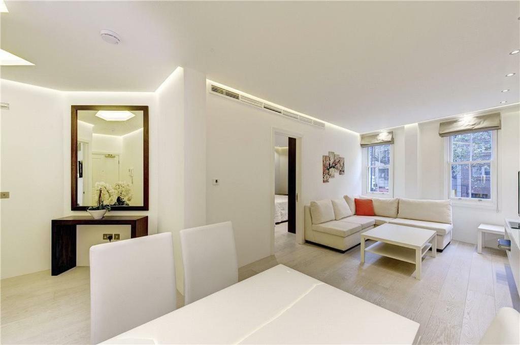 Heart Of Knightsbridge - Stunning Air Conditioned Apartment - 1 Minute Walk From Harrods London Bagian luar foto